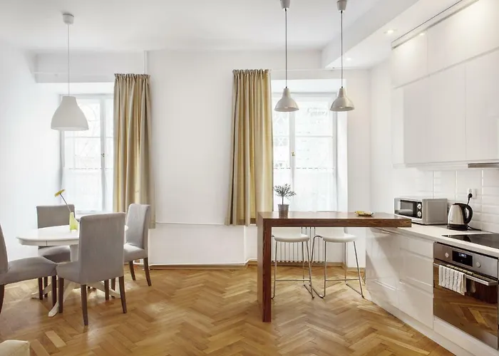 Bednarska Old Town Apartment